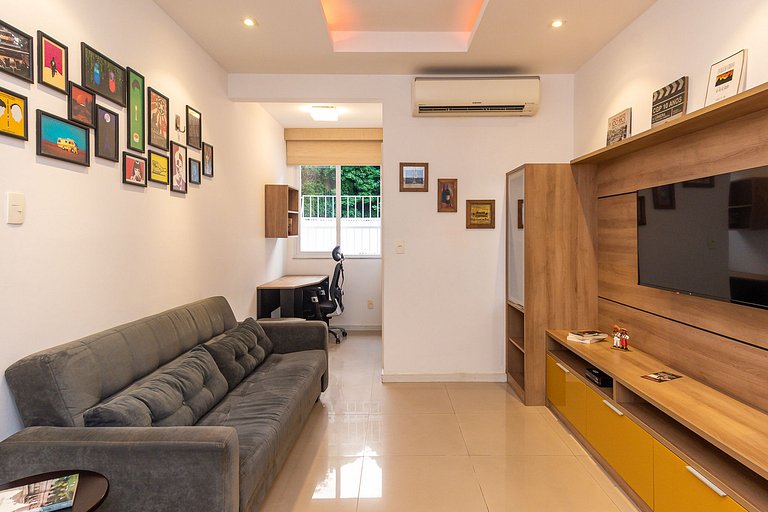 Modernidade e Estilo: Apartamento 2 Qts + Garagem